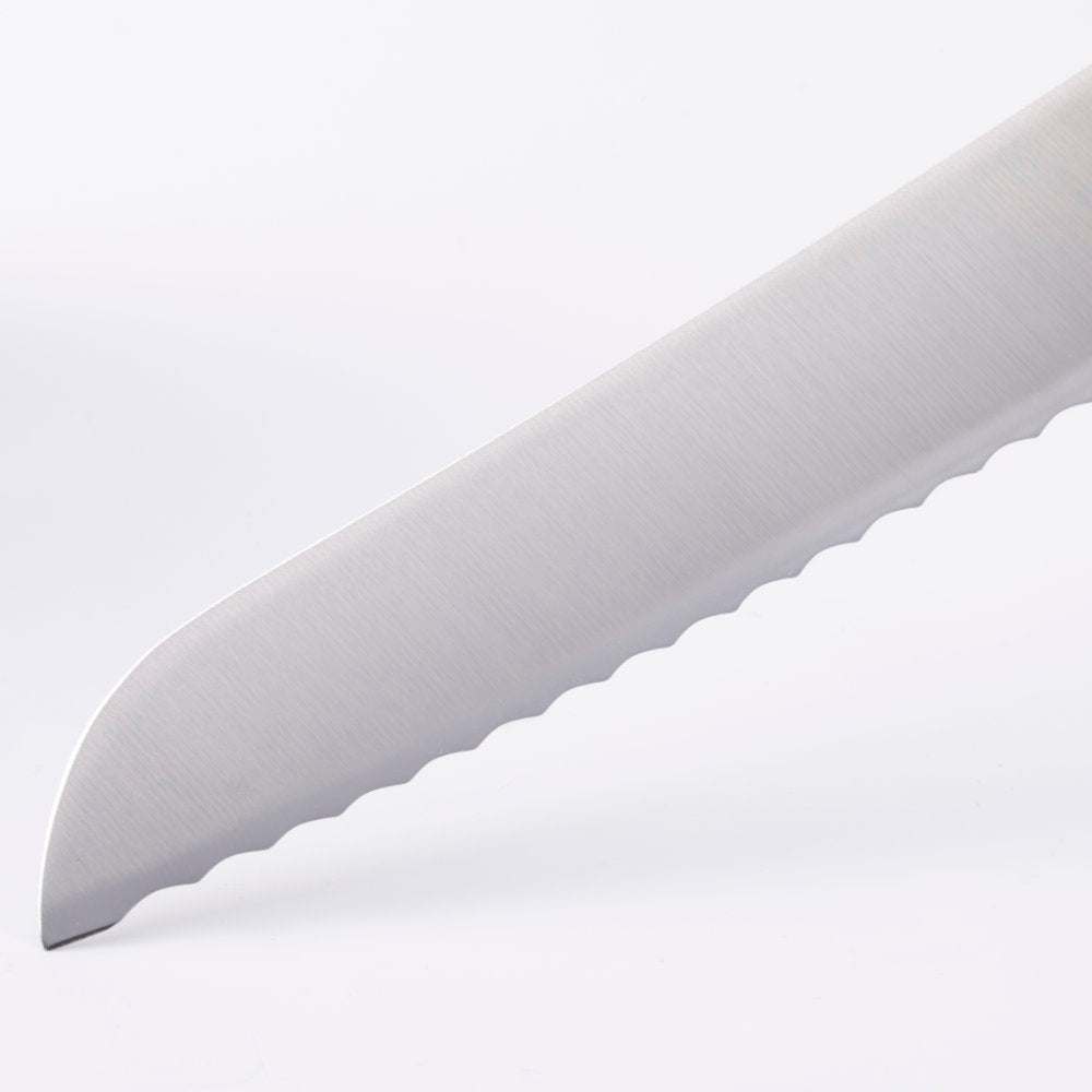 Messermeister Oliva Elite 9-inch Scalloped Bread Knife Blade Tip Detail