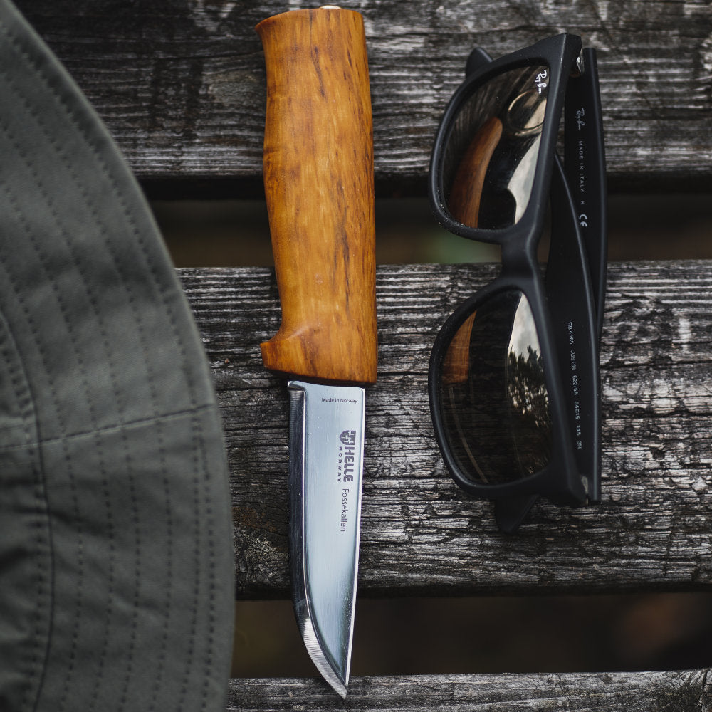 Helle Fossekallen Outdoor Knife Outdoors in Use