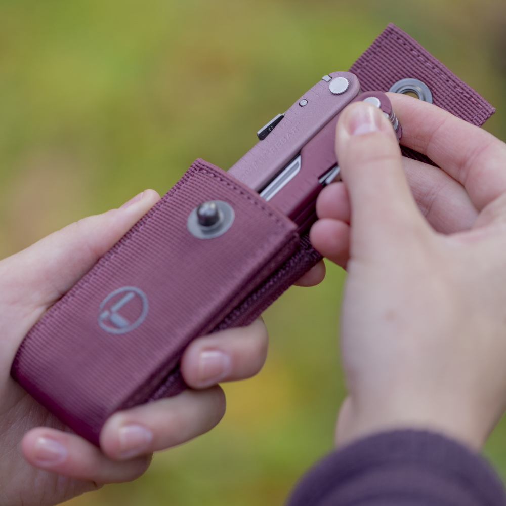 Leatherman Rebar Heathered Cranberry Multi-Tool with Nylon Sheath with Nylon Belt Sheath
