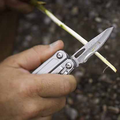 Leatherman Sidekick Pliers Multi-tool Knife Blade in Use