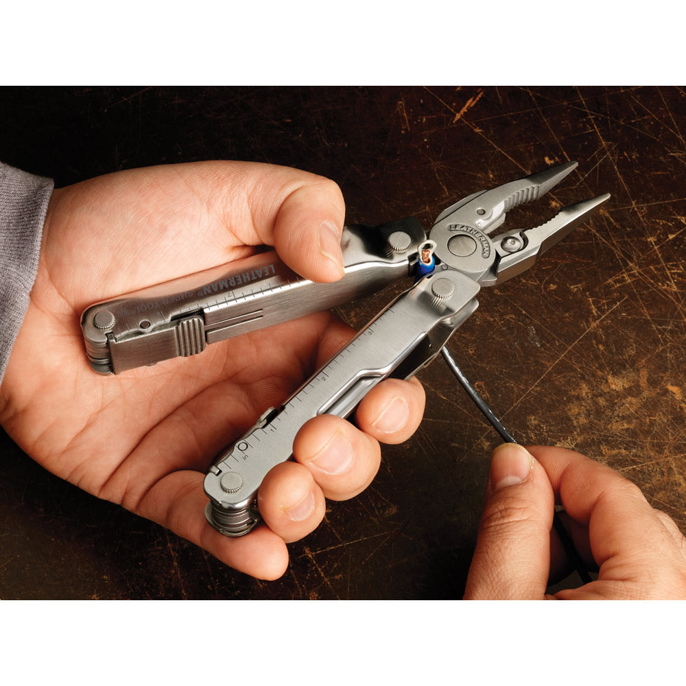 Leatherman Super Tool 300 Pliers Multi-tool in Use